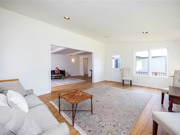 460 Stone Rd — Photo 13