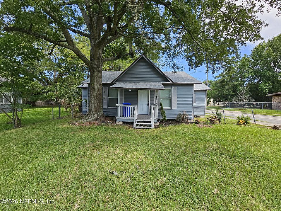 1st image of 2009 Almeda St