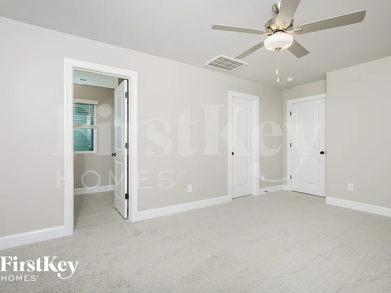 744 Lightrail Dr — Photo 11