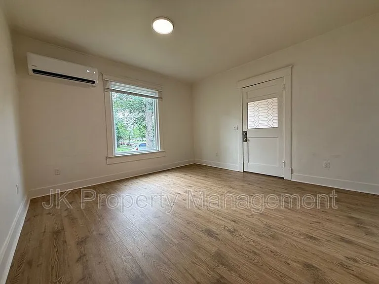 601 5th Ave S #3 — Photo 6