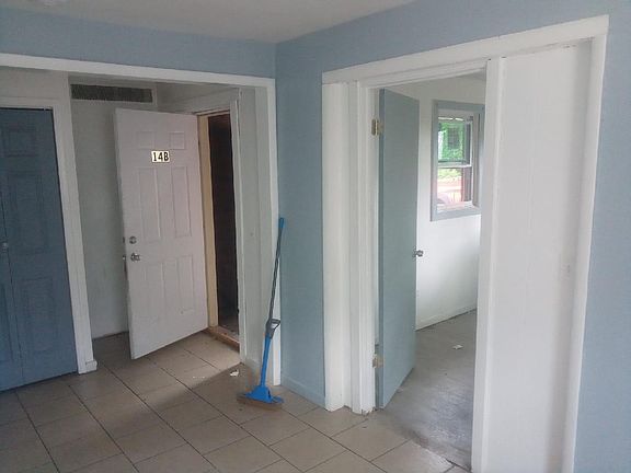 5th image of 14 Willman St SE #B
