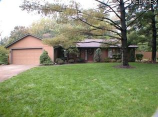 18 Woodchuck Cir, Amherst, OH 44001