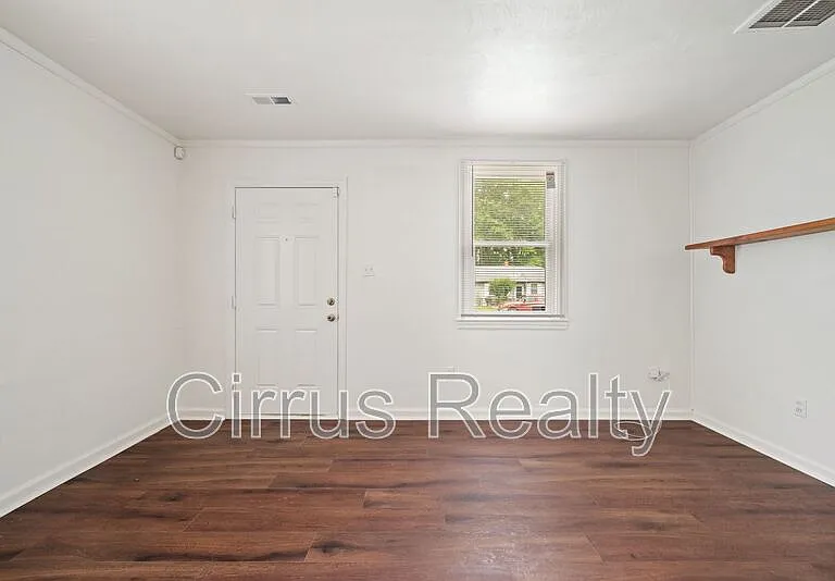 2822 Ryland Rd — Photo 3
