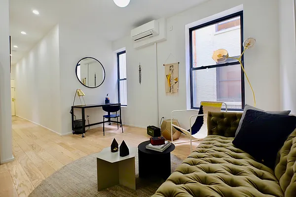 Rented by Skyward | media 44