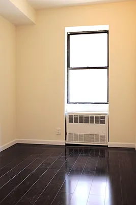 Rented by Urban Real Estate Property Group Inc | media 17