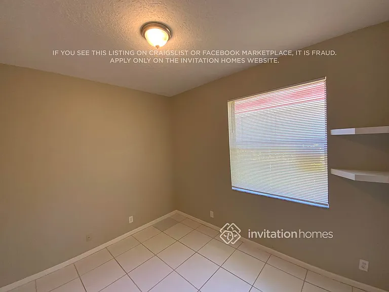 10213 Lexington Lakes Blvd N — Photo 9