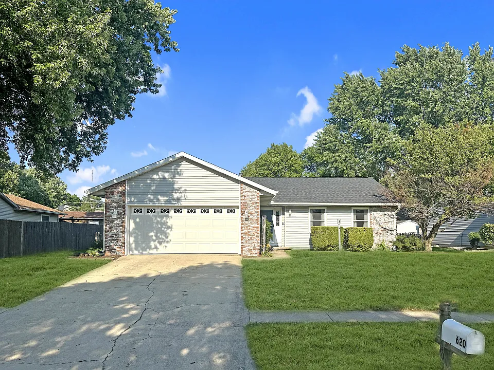 620 Delmar Dr photo 1