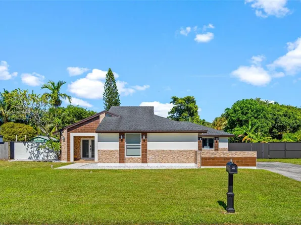 15281 SW 153rd St, Miami, FL 33187
