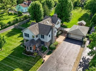 4N260 Walter Rd, Addison, IL 60101