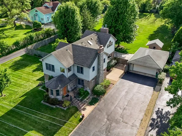 4N260 Walter Rd, Addison, IL 60101