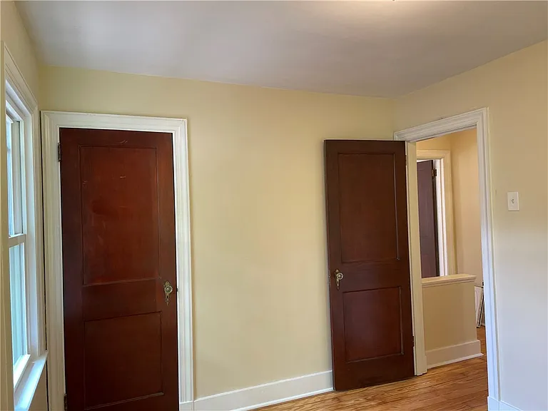721 Center Ave — Photo 18