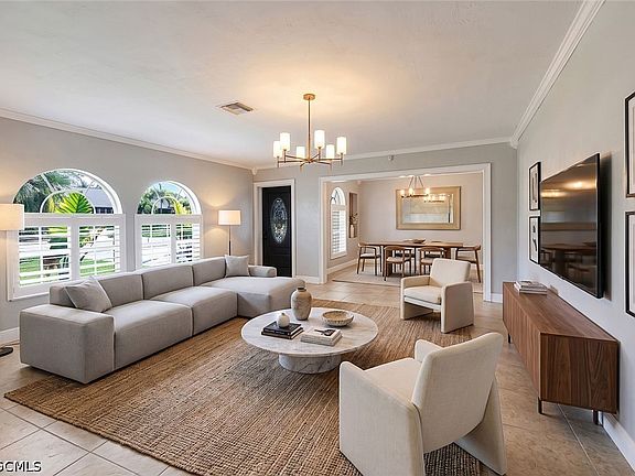 2nd image of 8327 Riviera Ave