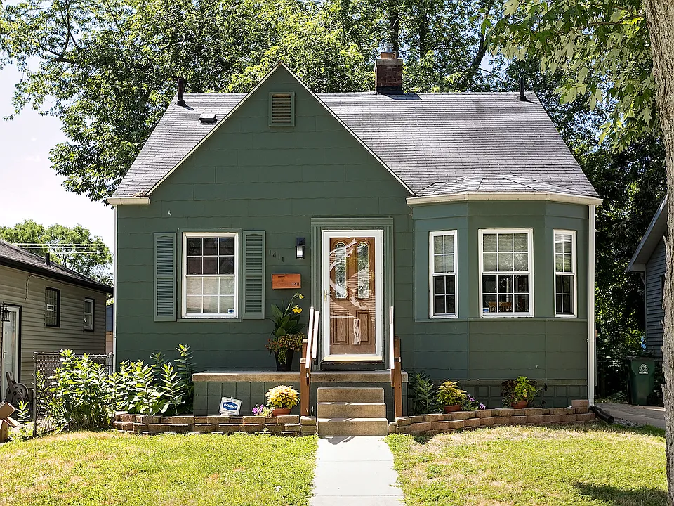 1411 Marie St