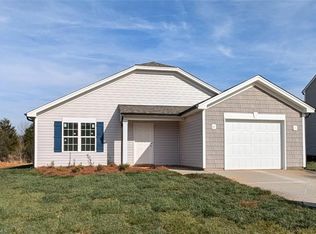 204 Waylon Ct, Lexington, NC 27295