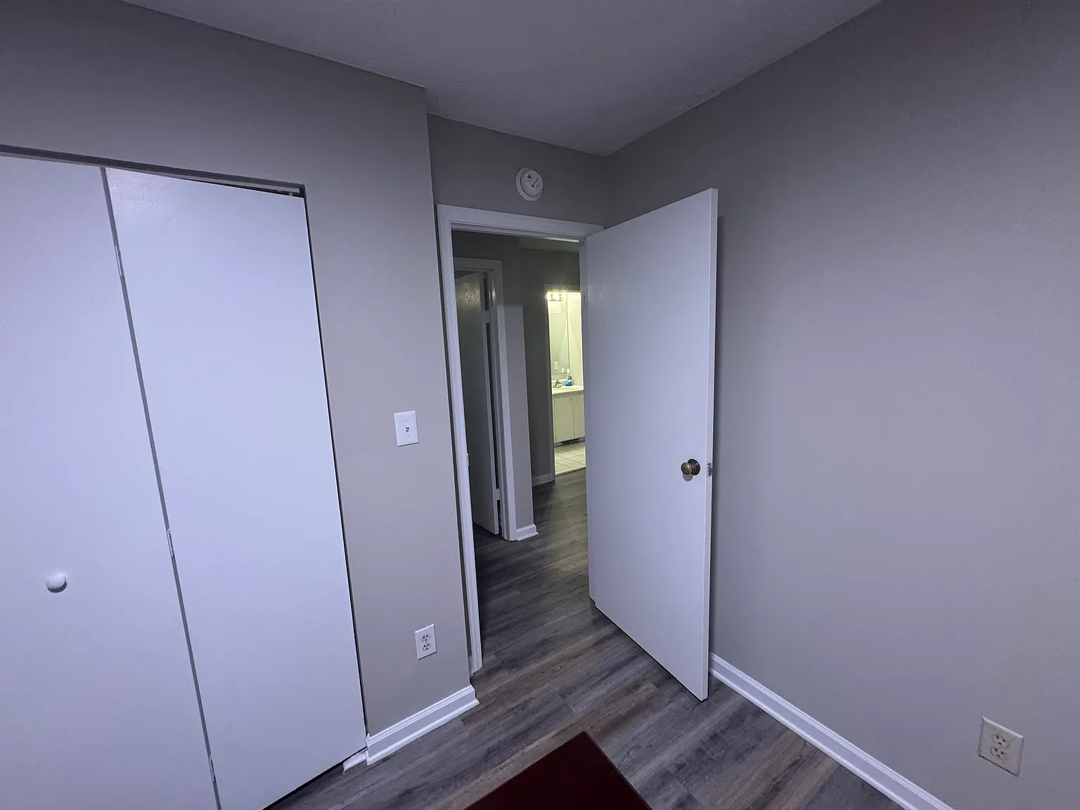 5 bed, 2100 sqft, $2,695 — Photo 4