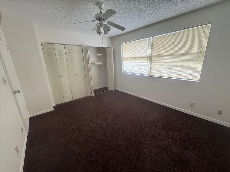 2845 NE 15th St — Photo 6