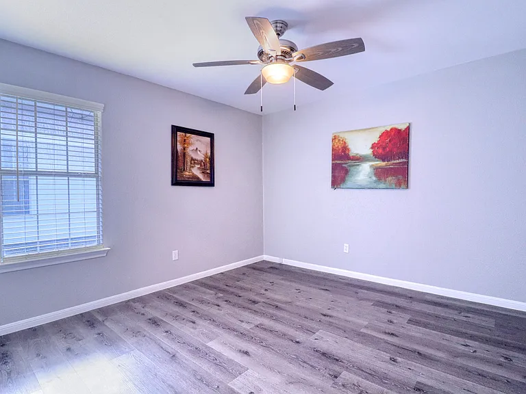 2221 Bowie Dr #7 — Photo 31