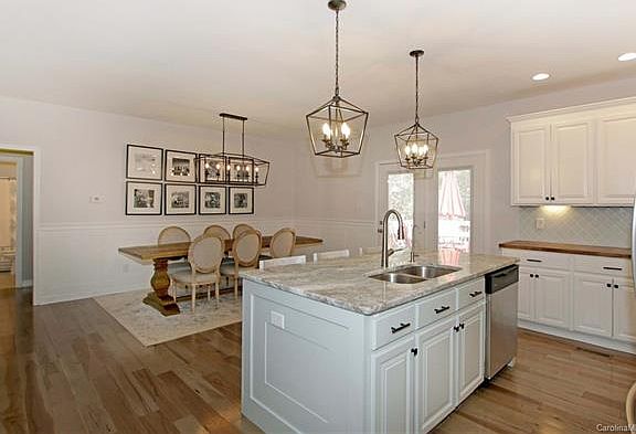 5th image of 155 Poplar Leaf Ln #9