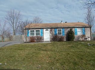 35 Robin Dr, Bristol, RI 02809