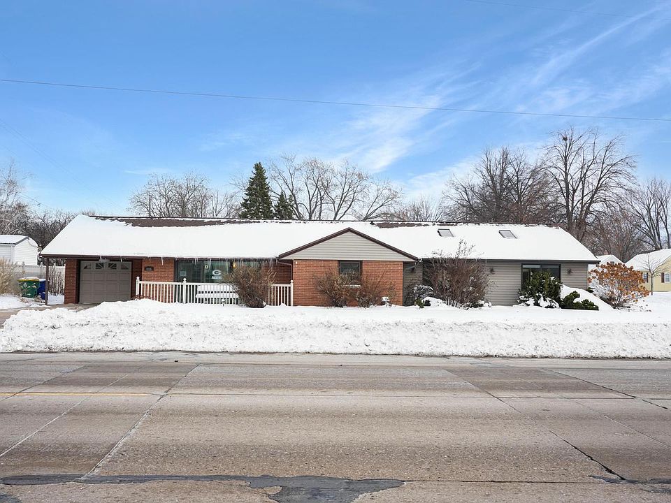 1st image of 1735 South Oneida STREET