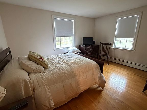 4th image of 114 Parish Rd