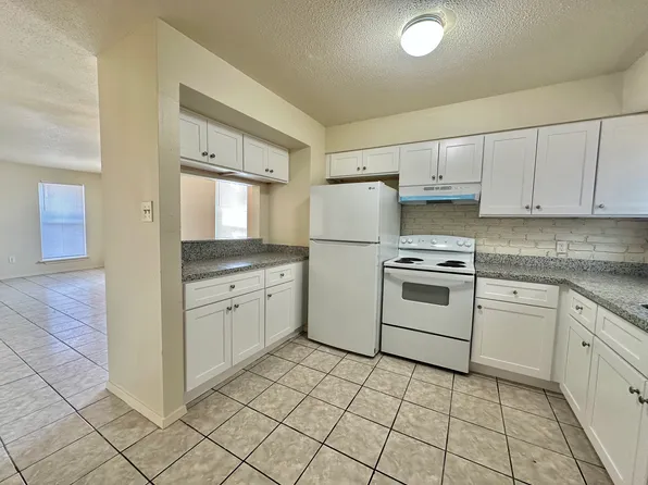 3017 Independence St APT A, Metairie, LA 70006