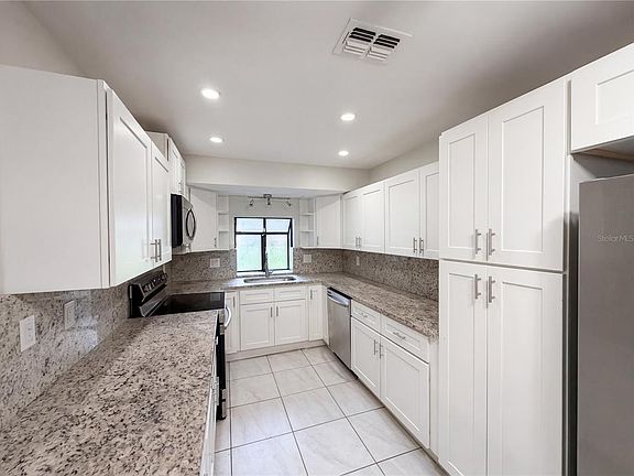 2nd image of 10510 SW 74th Ct