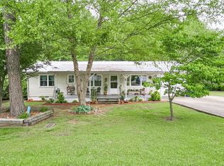1426 McKelvey Dr NW, Arab, AL 35016