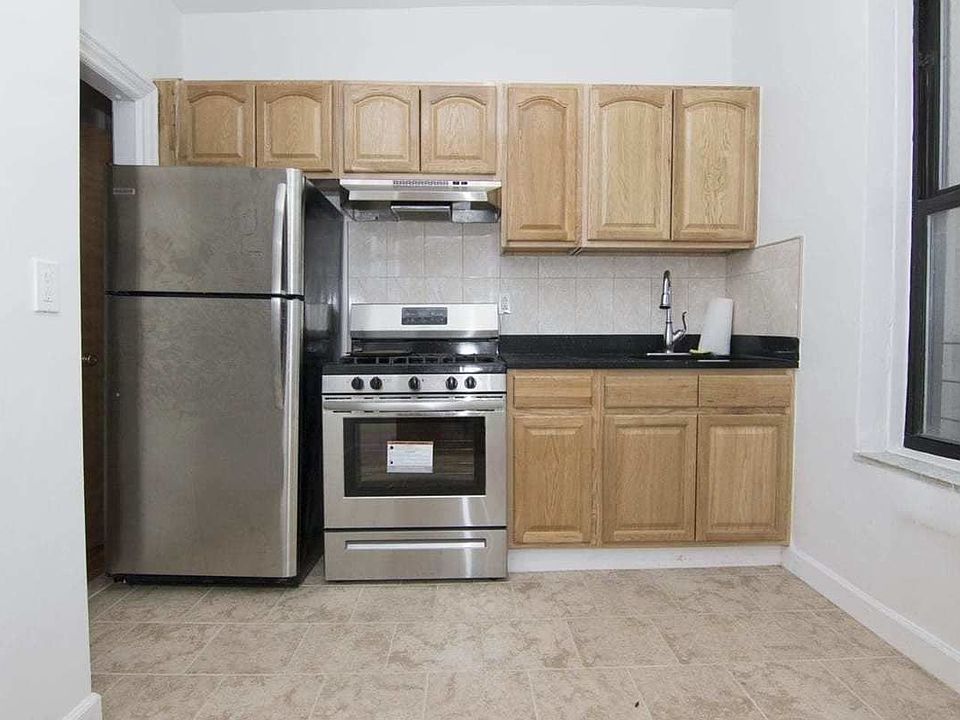 1st image of 31-24 32nd St #2P