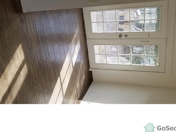 5th image of 1321 W Becker Ln APT B