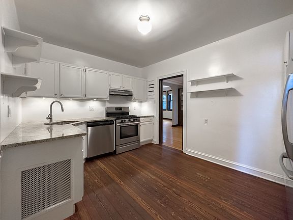 2nd image of 4527 N Wolcott Ave #A2