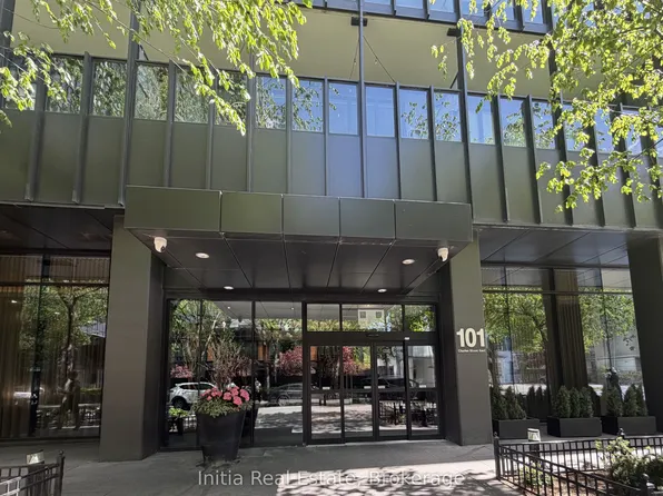 101 Charles St E #2003, Toronto, ON M4Y 0A9