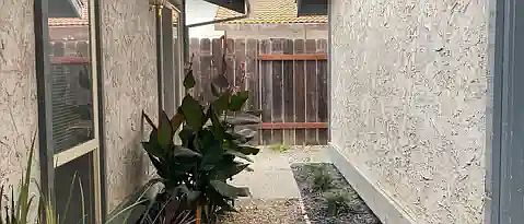 4th image of 869 Florin Rd