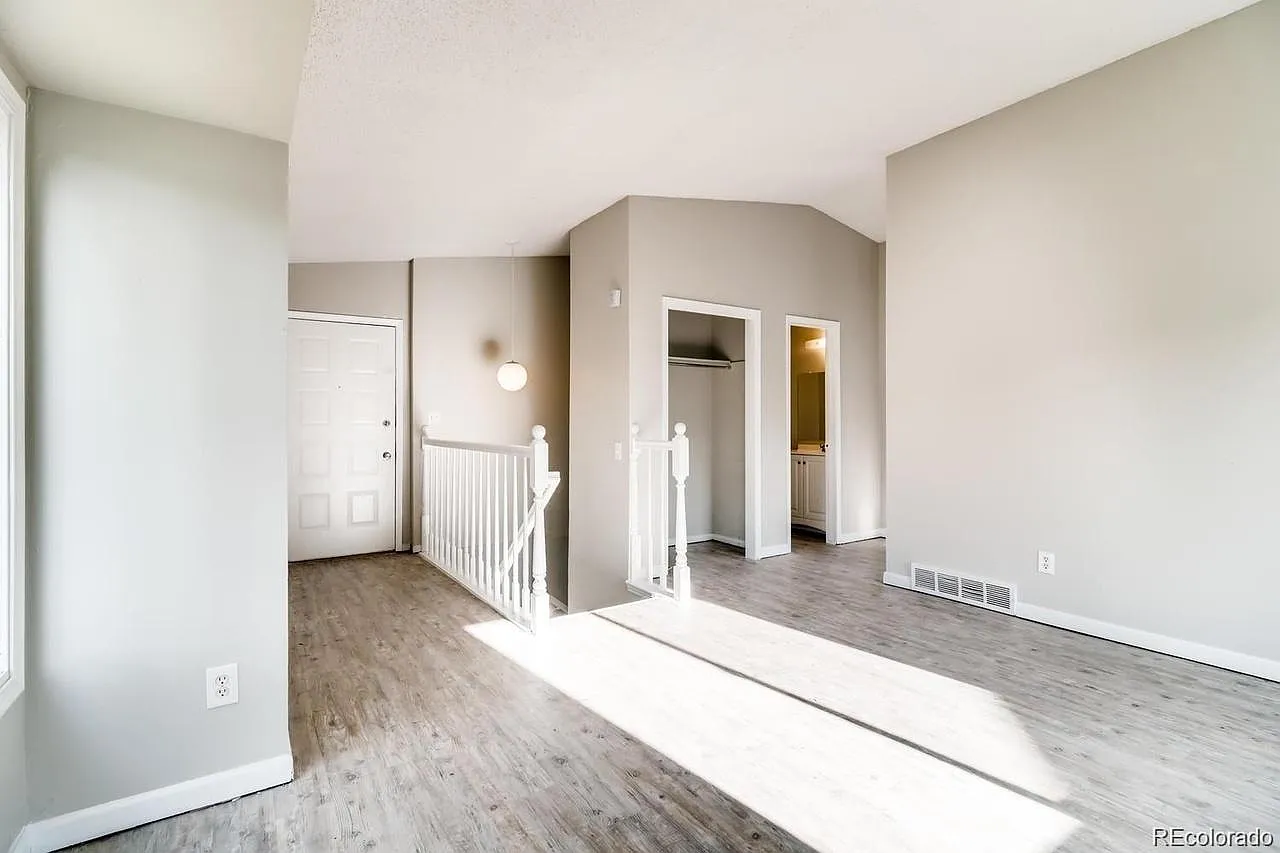 4 bed, 1.5 bath, 1450 sqft, $2,595 — Photo 1