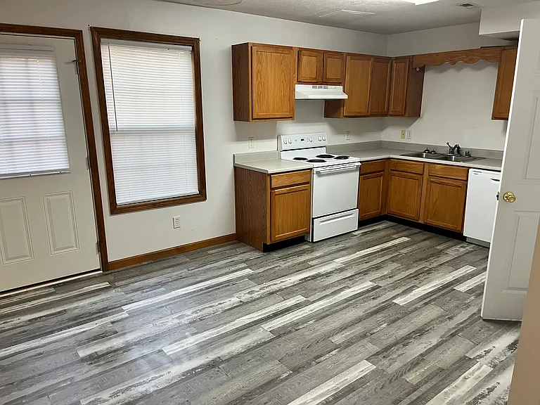 Faith Court Townhomes — Photo 7