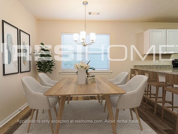 4th image of 128 Cedar Bend Dr