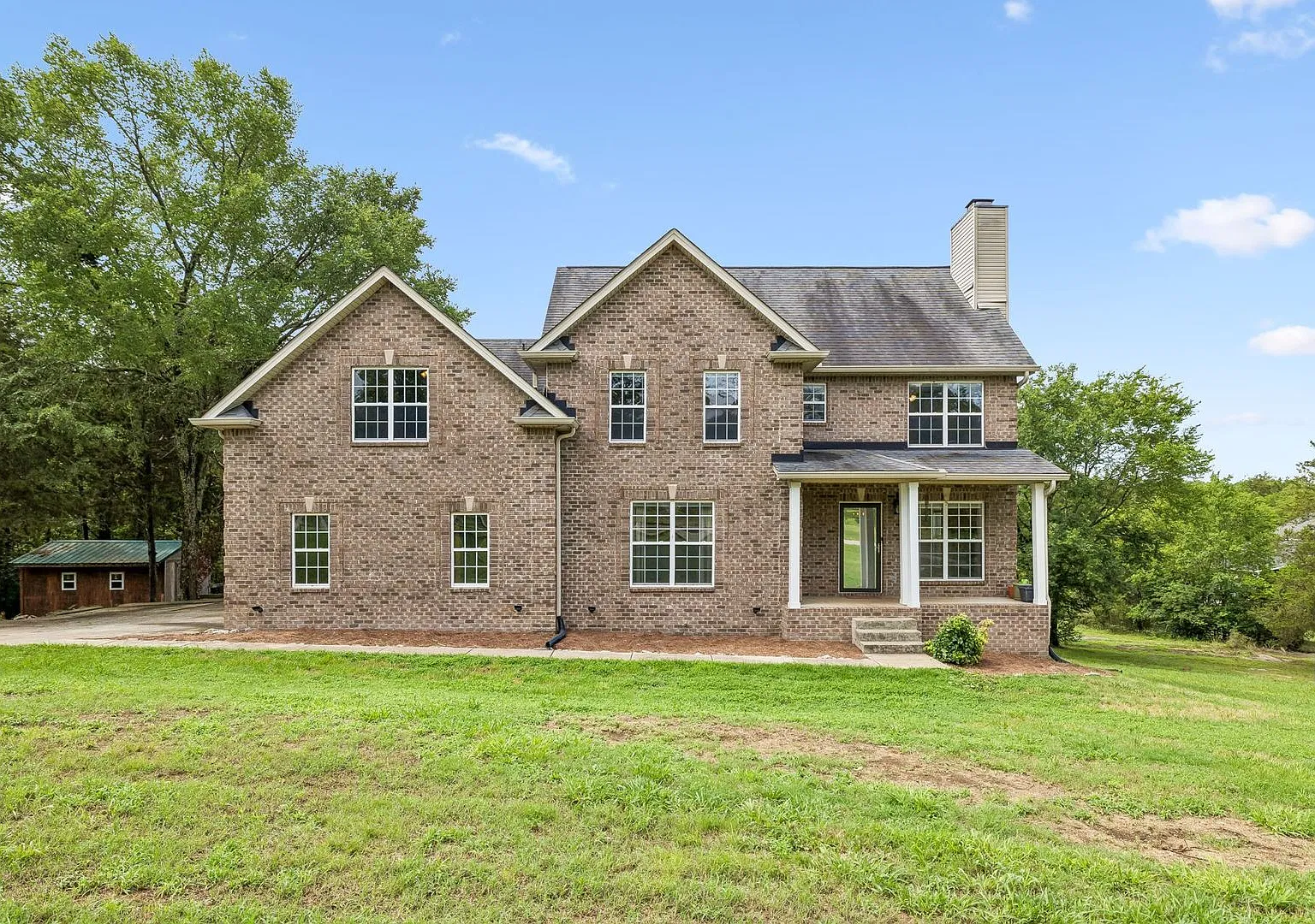 For Lease- Single Family Home On 5 Acres With A Pool! — Photo 1