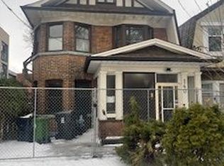 140 Rusholme Rd, Toronto, ON M6H2Y7
