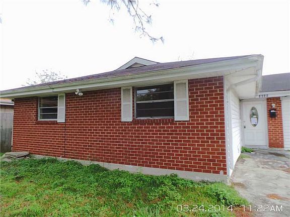 2nd image of 3216 Loyola Dr