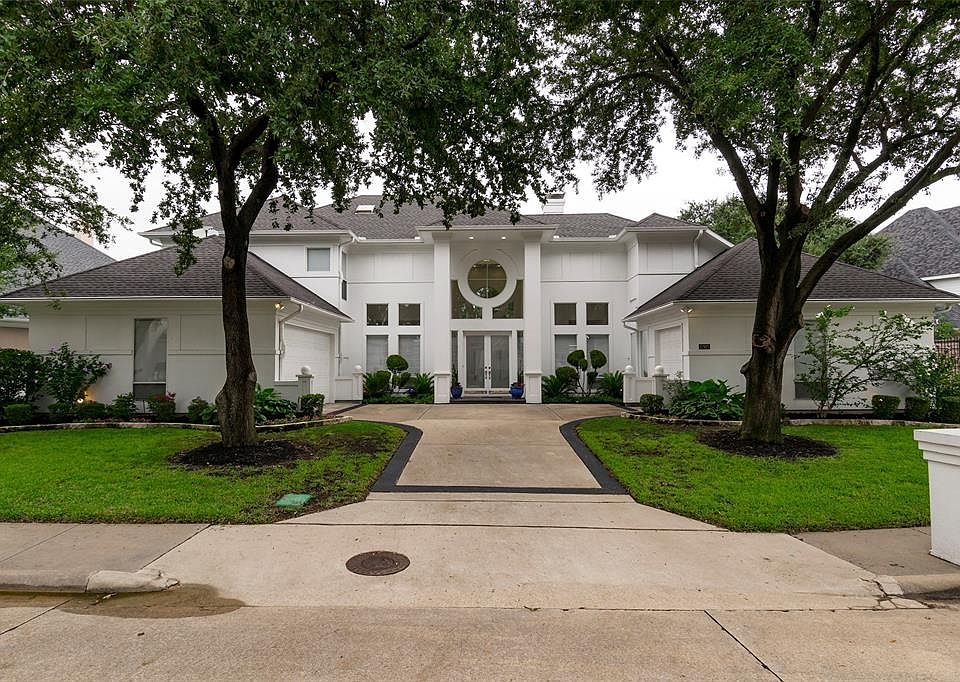 1st image of 17915 Castle Bend Dr