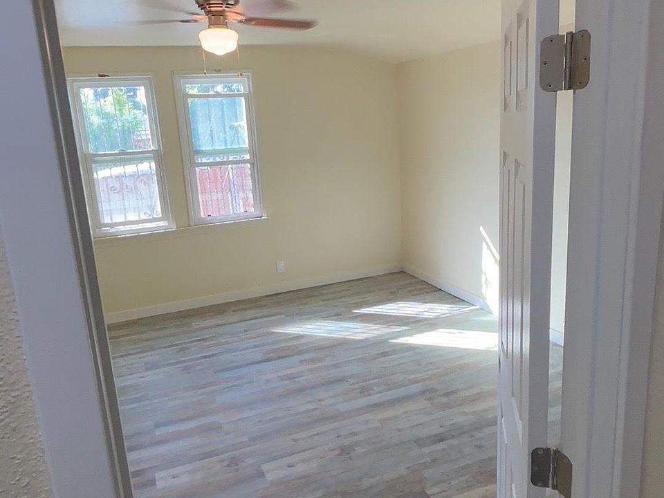 1st image of 1129 E 103rd St #1/2