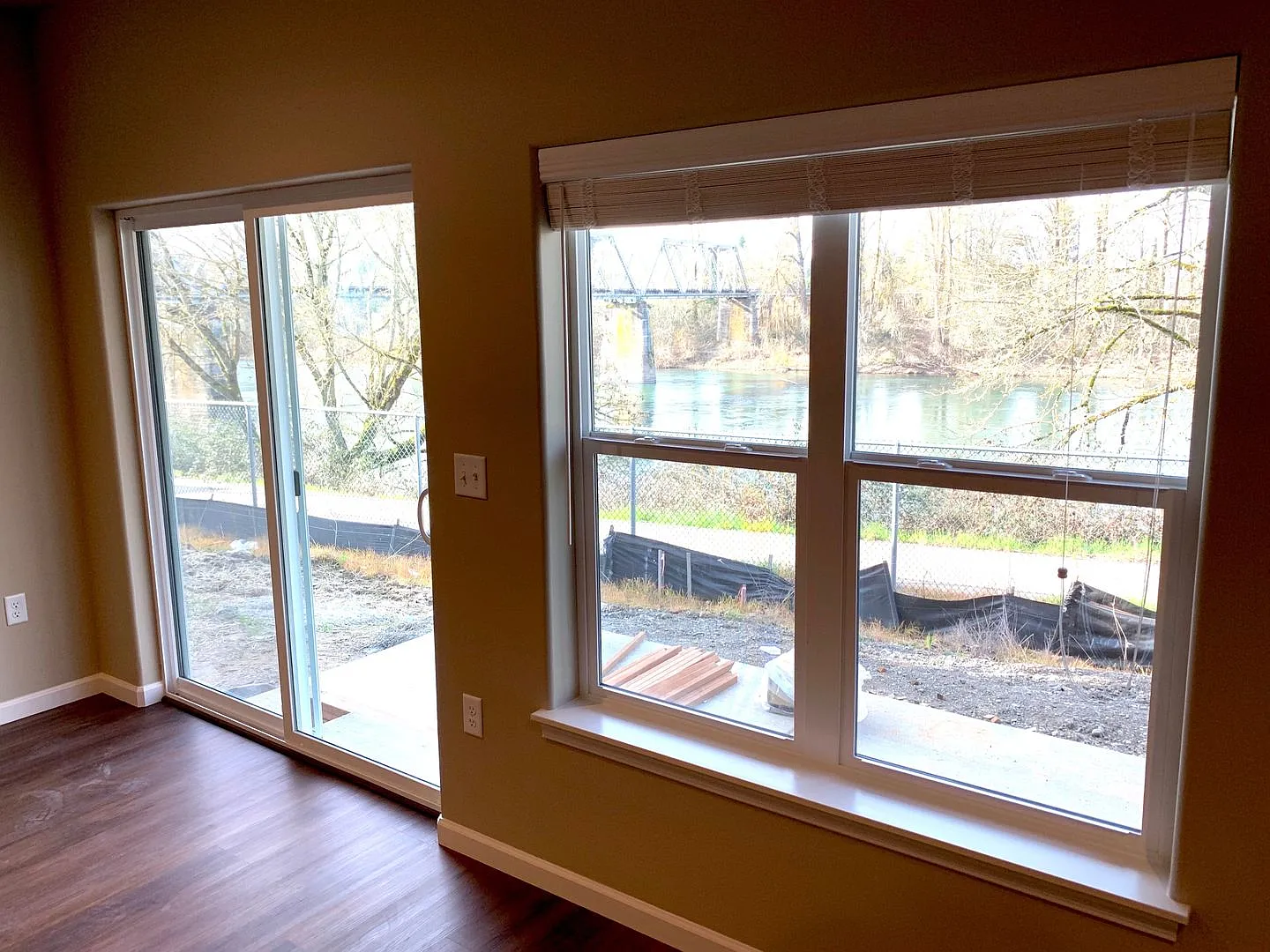 New Townhome On Willamette River — Photo 4