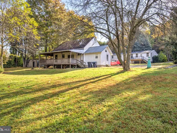 121 House Rock Rd, Pequea, PA 17565
