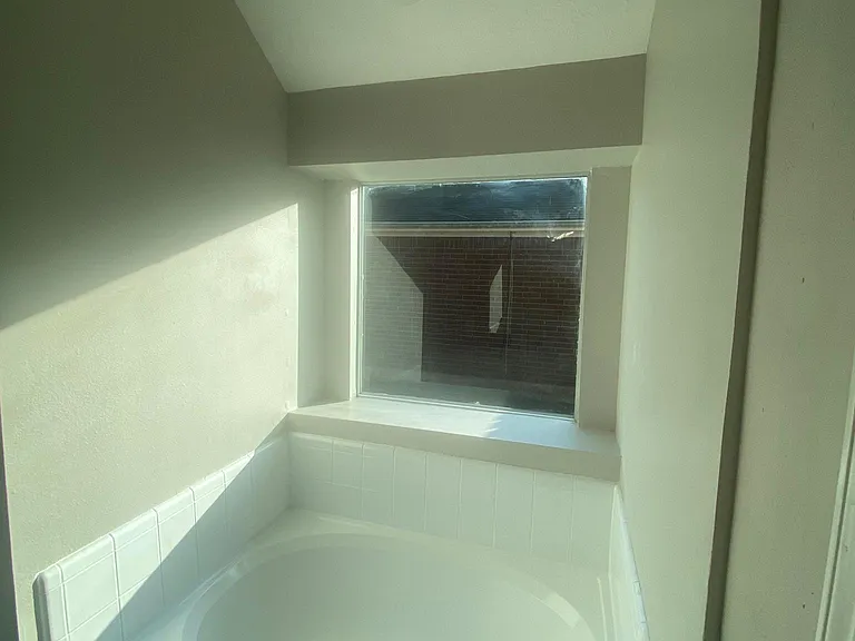 120 Papaya St — Photo 15