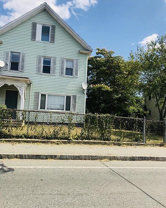 2nd image of 483 N Montello St