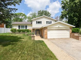 1026 Timber Ln, Darien, IL 60561