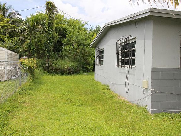 2nd image of 10820 SW 220th St