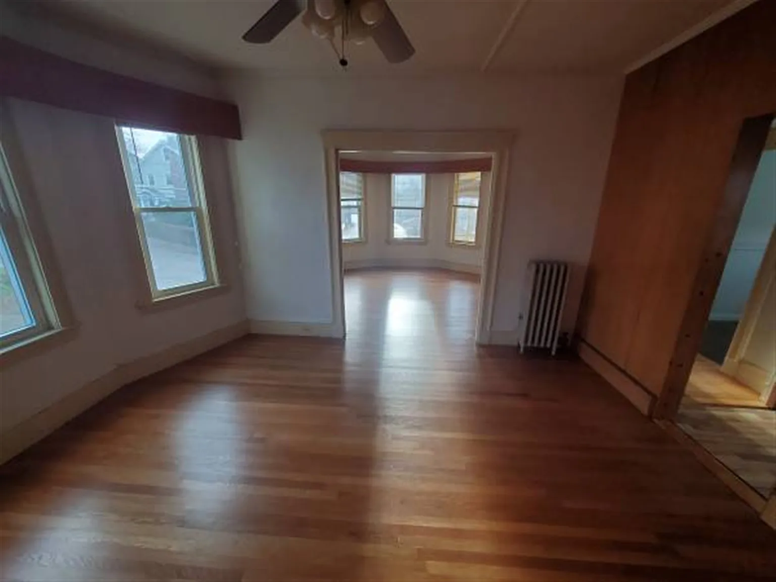 4 bed, 1.5 bath, 1700 sqft, $3,550 — Photo 3