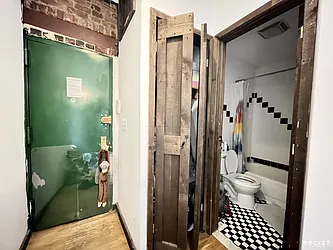 Rented by PocketBroker Inc