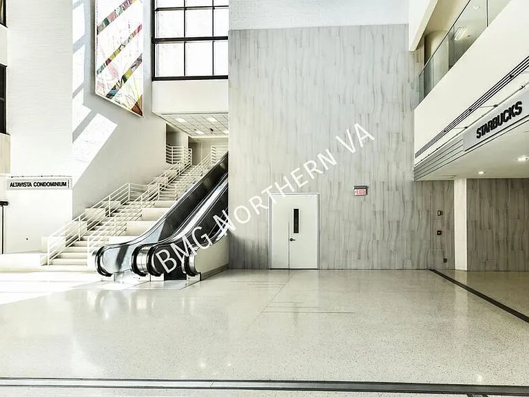 900 N Stafford St #1010 — Photo 23